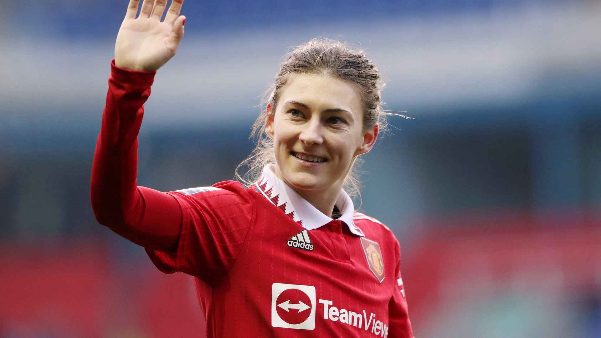 Manchester United Defender Hannah Blundell Announces Pregnancy: A Triumph of Personal and Professional Strength
