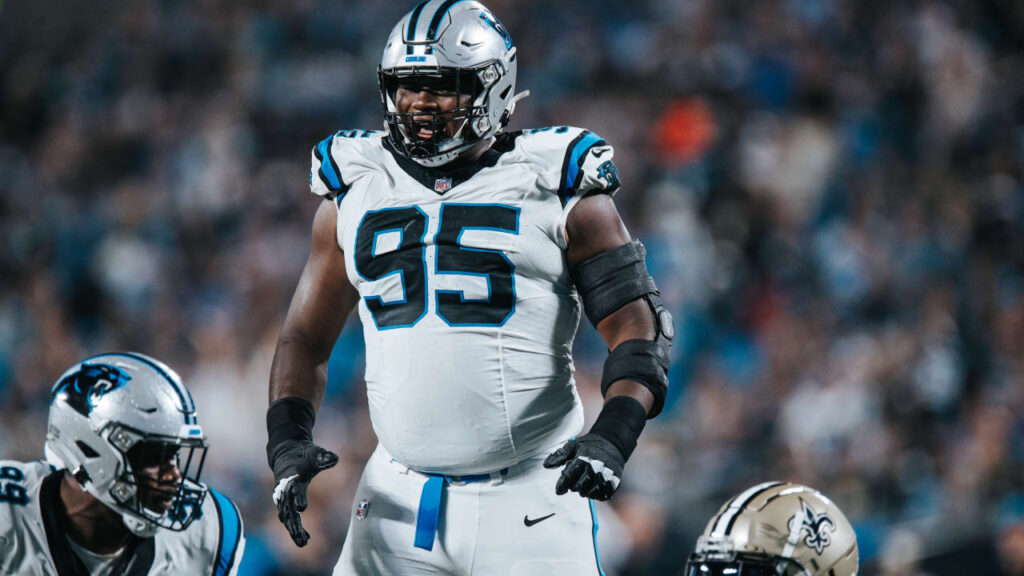 Derrick Brown’s Knee Injury Could End Season