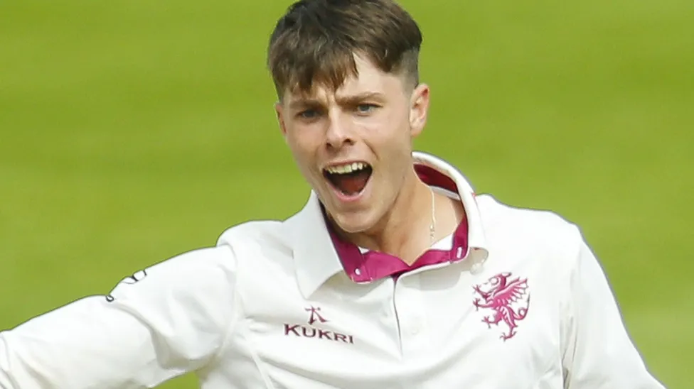 Vaughan’s Match-Winning Performance: A Six-Wicket Haul Against Title Rivals Surrey