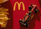 McDonald's: brinde de carrinho de F1 se esgota e é revendido por R$ 540